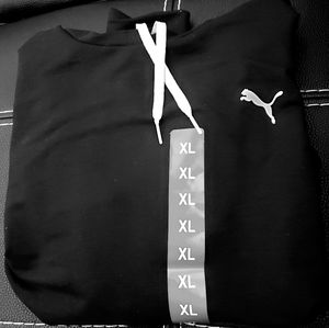 🔥🤩2/40$🔥   HOST PICK 🔥Brand new Puma ladies  hoodies